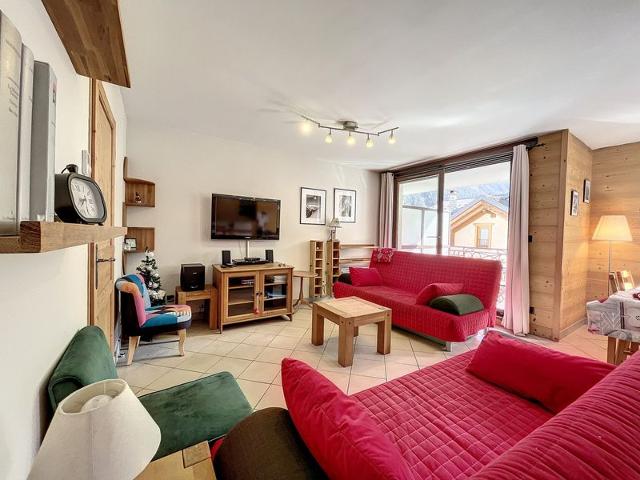 Chamonix - Central 64m² Apt for 6 with Mont Blanc View, Parking & Balcony FR-1-507-14 - Chamonix Centre