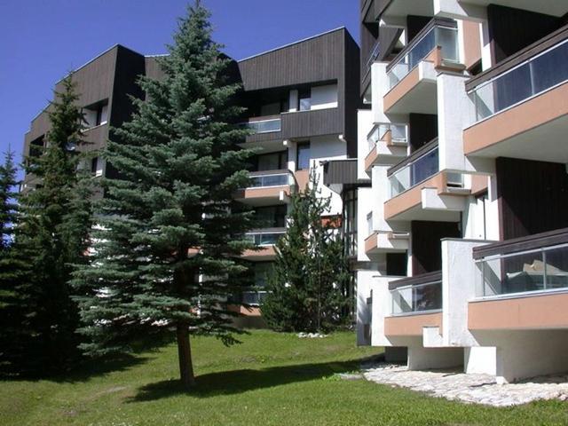 Cosy Studio for 2 in Reberty 1850 - Close to Slopes with Balcony, WiFi & Ski Locker FR-1-178-161 - Les Menuires Reberty 1850