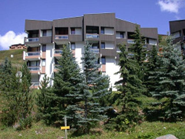 Cosy Studio for 2 in Reberty 1850 - Close to Slopes with Balcony, WiFi & Ski Locker FR-1-178-161 - Les Menuires Reberty 1850