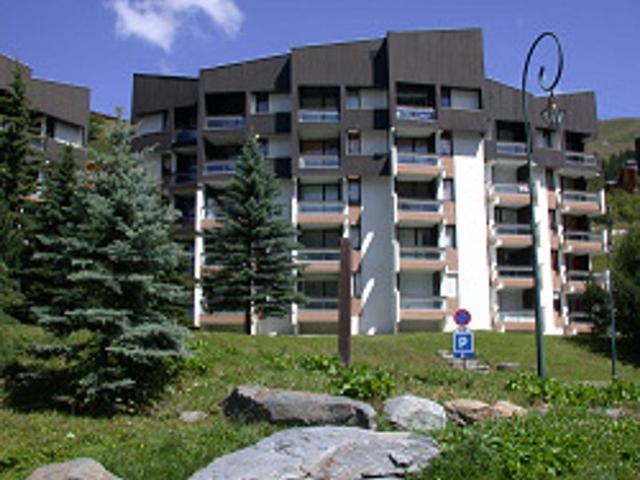 Cosy Studio for 2 in Reberty 1850 - Close to Slopes with Balcony, WiFi & Ski Locker FR-1-178-161 - Les Menuires Reberty 1850