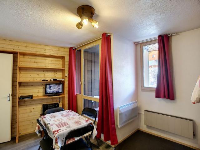 Cosy Studio for 2 in Reberty 1850 - Close to Slopes with Balcony, WiFi & Ski Locker FR-1-178-161 - Les Menuires Reberty 1850