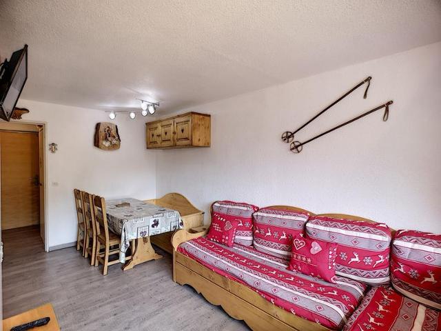 Renovated 2-Room + Cabin Apt, Ski-in/Ski-out, Sleeps 6, Stunning Mountain Views, Les Menuires FR-1-178-172 - Les Menuires Reberty 1850