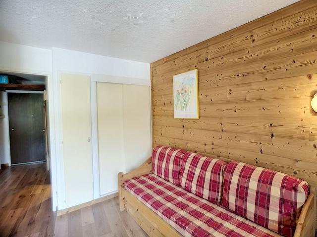 Renovated 1-bedroom apartment, south-facing balcony, ski-in/ski-out access FR-1-178-329 - Les Menuires Reberty 1850