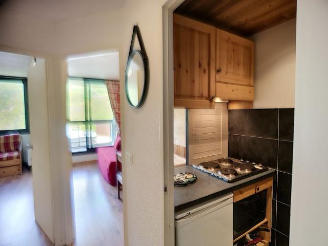 Renovated 1-bedroom apartment, south-facing balcony, ski-in/ski-out access FR-1-178-329 - Les Menuires Reberty 1850