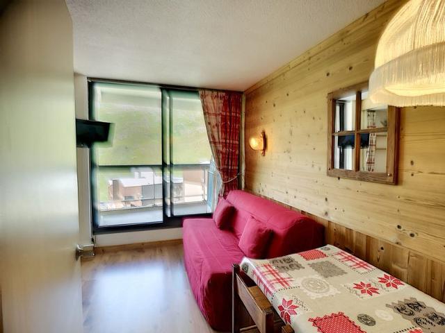 Renovated 1-bedroom apartment, south-facing balcony, ski-in/ski-out access FR-1-178-329 - Les Menuires Reberty 1850