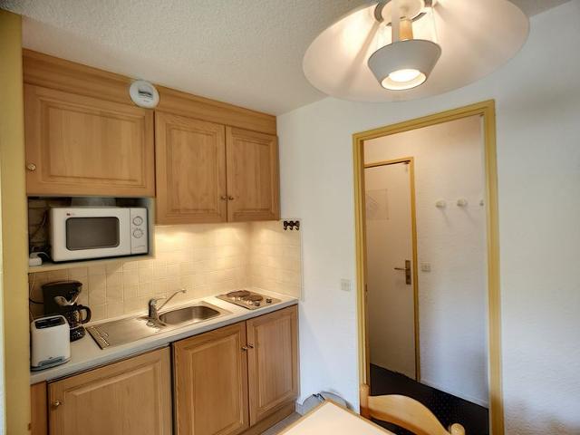 2-room near slopes - 4 ppl - 26m² - 1 bedroom - PARKING FR-1-178-330 - Les Menuires Reberty 1850