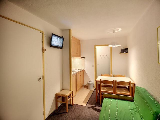 2-room near slopes - 4 ppl - 26m² - 1 bedroom - PARKING FR-1-178-330 - Les Menuires Reberty 1850