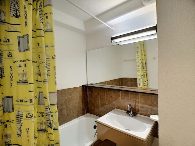 2-room near slopes - 4 ppl - 26m² - 1 bedroom - PARKING FR-1-178-330 - Les Menuires Reberty 1850