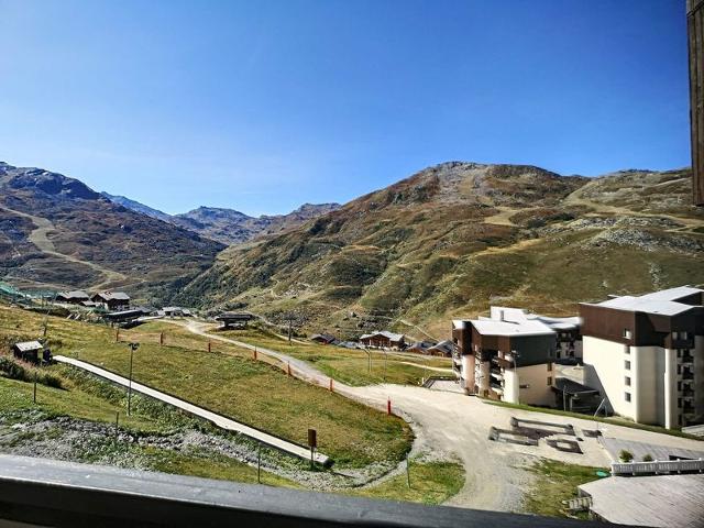 Cozy Ski-In/Ski-Out 2-Room Apt for 5 with Mountain View, Balcony & Near Shops FR-1-178-331 - Les Menuires Reberty 1850