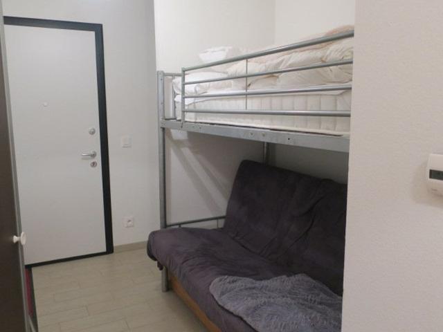 3-Room Apartment with Terrace, Garage, and Wifi FR-1-198-194 - Châtel