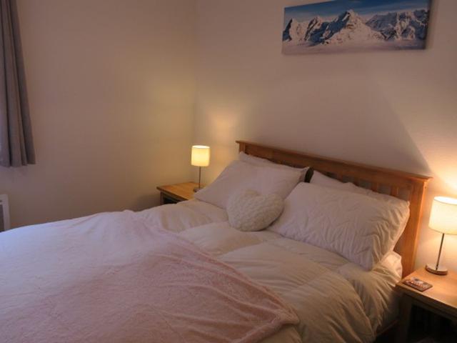 3-Room Apartment with Terrace, Garage, and Wifi FR-1-198-194 - Châtel