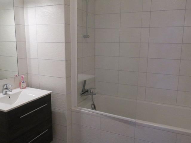 3-Room Apartment with Terrace, Garage, and Wifi FR-1-198-194 - Châtel