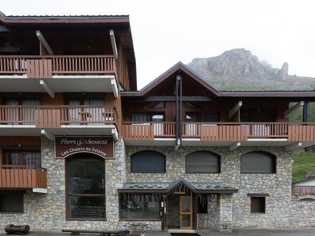 Stunning Central Apartment Near Slopes and Shops, Sleeps 5 FR-1-519-8 - Val d'Isère Centre