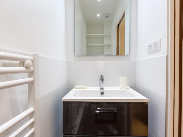 Stunning Central Apartment Near Slopes and Shops, Sleeps 5 FR-1-519-8 - Val d'Isère Centre
