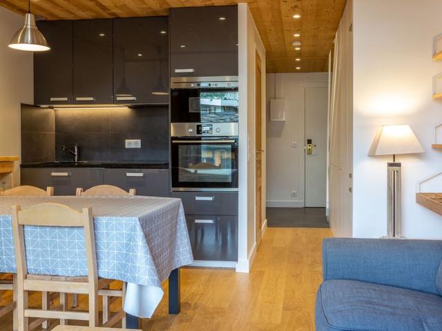 Stunning Central Apartment Near Slopes and Shops, Sleeps 5 FR-1-519-8 - Val d'Isère Centre