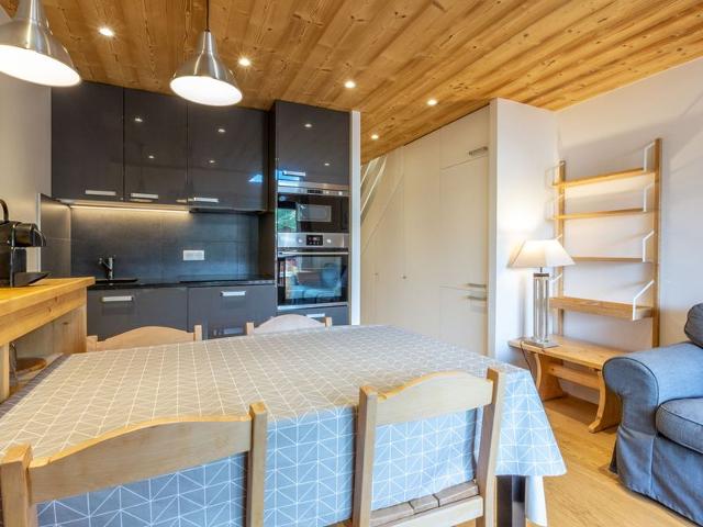 Stunning Central Apartment Near Slopes and Shops, Sleeps 5 FR-1-519-8 - Val d'Isère Centre