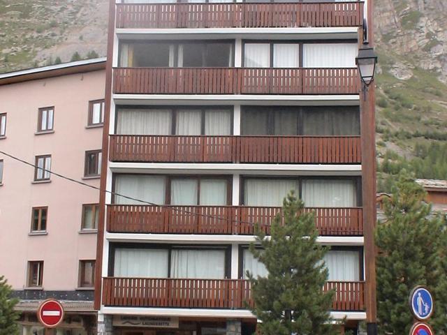 Stunning Apartment in Val-d'Isère: Central Location, Near Slopes and Shops FR-1-519-11 - Val d'Isère Centre