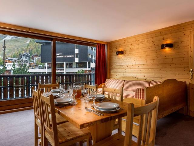 Stunning Apartment in Val-d'Isère: Central Location, Near Slopes and Shops FR-1-519-11 - Val d'Isère Centre