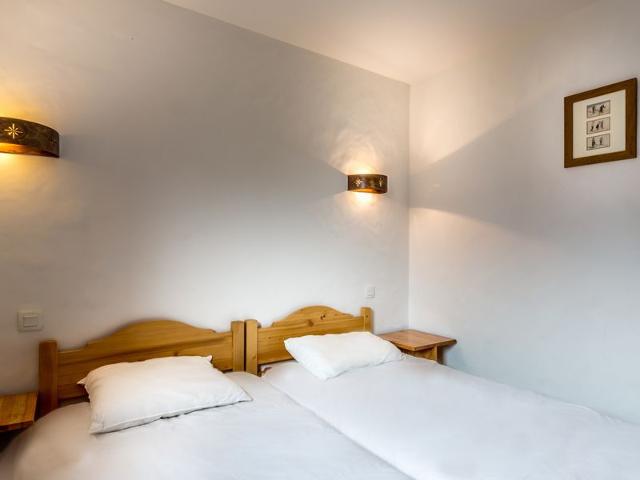 Stunning Apartment in Val-d'Isère: Central Location, Near Slopes and Shops FR-1-519-11 - Val d'Isère Centre