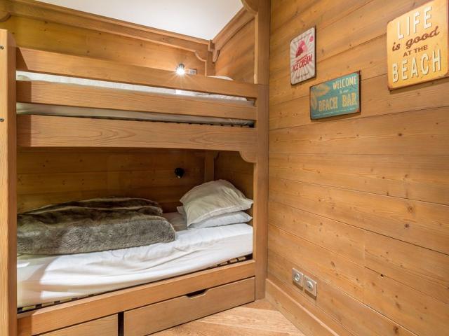 Stunning Central Apartment near Slopes and Shops in Val-d'Isère FR-1-519-1 - Val d'Isère Centre