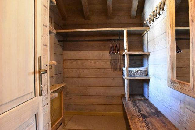 Appartment Hameau Des Biches MRB380-014H - Méribel Village 1400