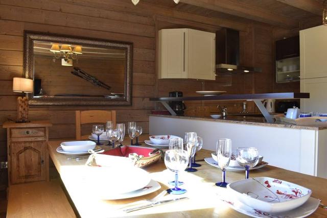 Appartment Hameau Des Biches MRB380-014H - Méribel Village 1400