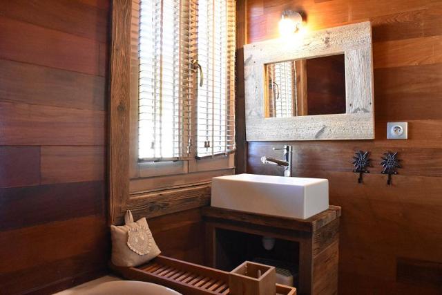 Appartment Hameau Des Biches MRB380-014H - Méribel Village 1400