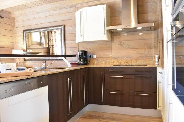 Appartment Hameau Des Biches MRB380-014H - Méribel Village 1400