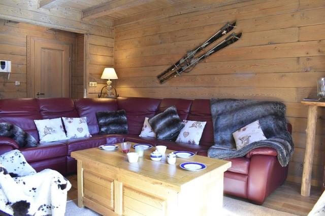 Appartment Hameau Des Biches MRB380-014H - Méribel Village 1400