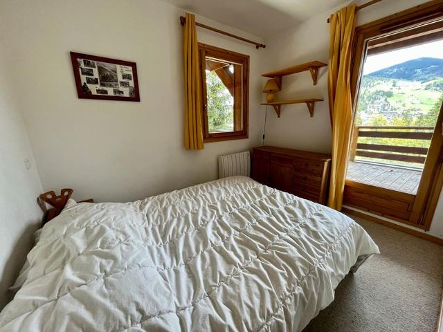 Ski-in/ski-out apartment, 2 bedrooms, terrace and covered parking - La Clusaz FR-1-459-49 - La Clusaz