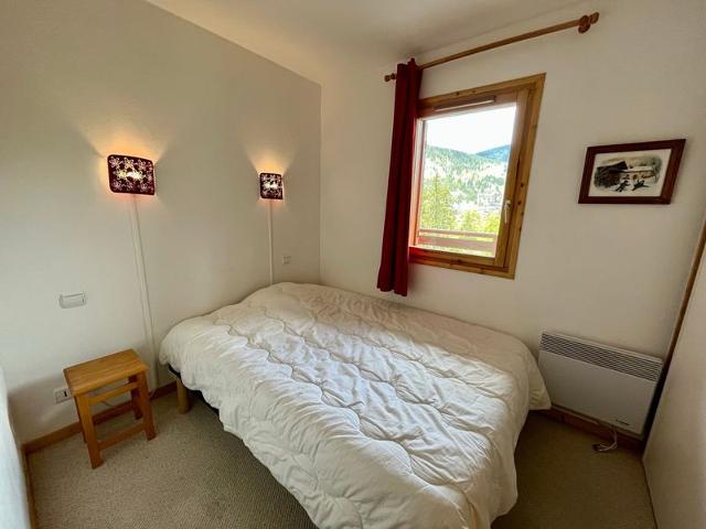 Ski-in/ski-out apartment, 2 bedrooms, terrace and covered parking - La Clusaz FR-1-459-49 - La Clusaz