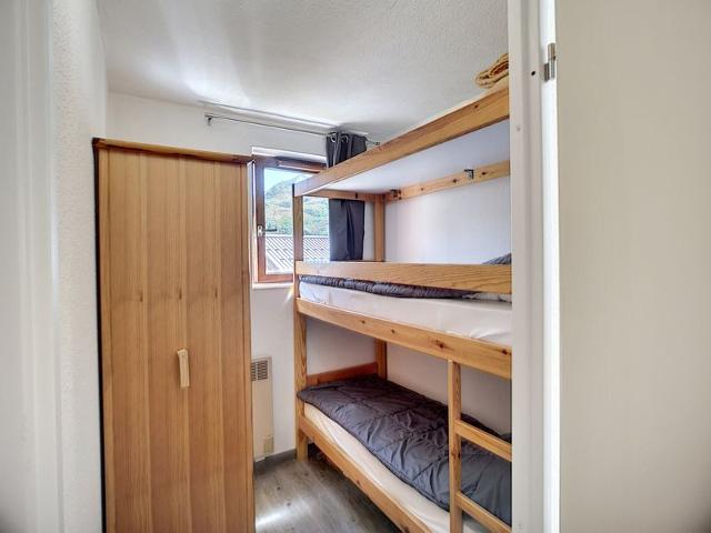South-Facing 2-Bedroom Apt in Les Menuires, Ski-In/Ski-Out, Sleeps 5 FR-1-178-179 - Les Menuires Bruyères
