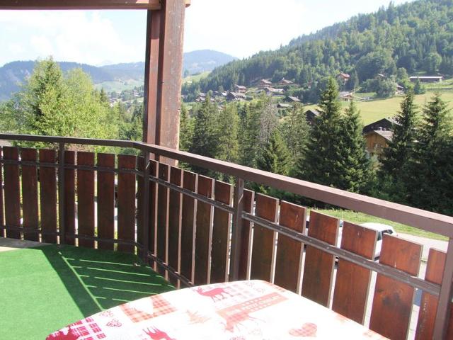 Cozy 3-room, ski-in/ski-out, parking, WiFi, La Clusaz FR-1-459-38 - La Clusaz