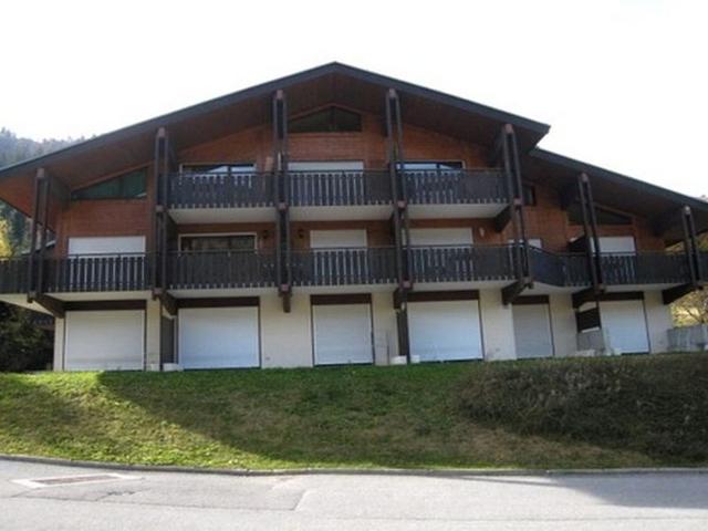 Cozy 3-room, ski-in/ski-out, parking, WiFi, La Clusaz FR-1-459-38 - La Clusaz