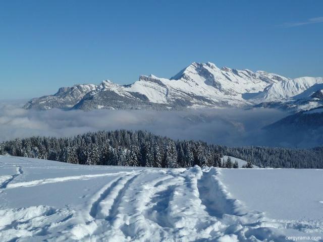 2-room apt with balcony and parking in La Clusaz FR-1-459-92 - La Clusaz
