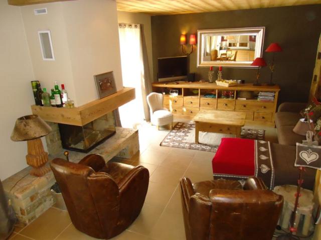 Ski-in, renovated duplex 4 BR, terrace, fireplace, all comfort FR-1-459-22 - La Clusaz