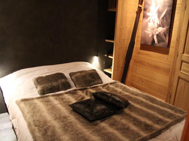 Spacious 4-Bedroom Apartment in La Clusaz Center, Close to Activities FR-1-459-24 - La Clusaz