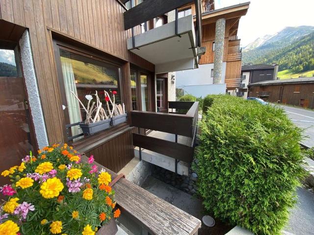 2 Rooms in Center with Equipped Kitchen and Balcony – La Clusaz FR-1-459-116 - La Clusaz