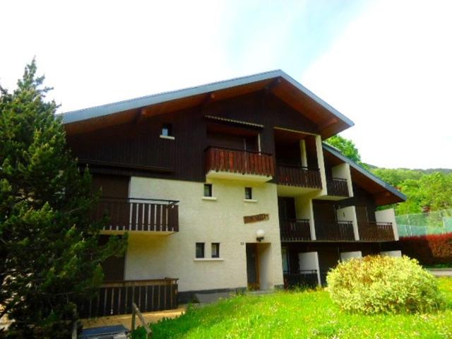 Spacious Studio near Bossonnet with Mountain View, Balcony & Garage FR-1-459-88 - La Clusaz