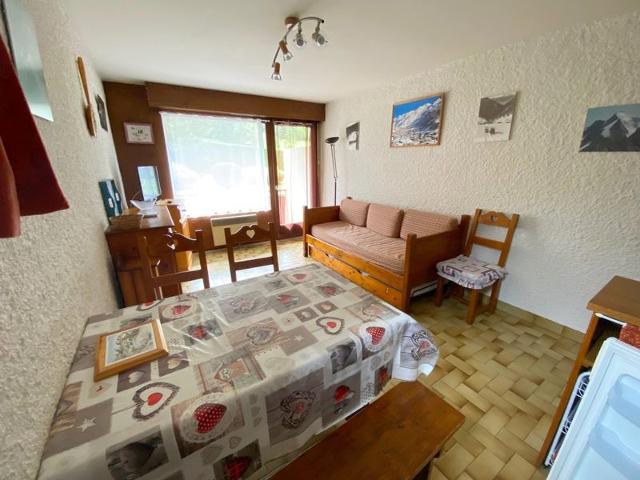 Spacious Studio near Bossonnet with Mountain View, Balcony & Garage FR-1-459-88 - La Clusaz