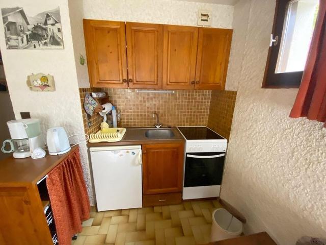 Spacious Studio near Bossonnet with Mountain View, Balcony & Garage FR-1-459-88 - La Clusaz