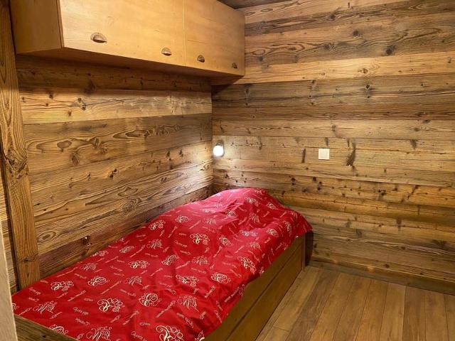 Charming Renovated 3-Room Apartment with Terrace, Near Ski Slopes – La Clusaz FR-1-459-28 - La Clusaz