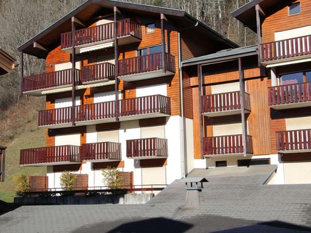 2-Bedroom Apartment with Balcony and Garage in La Clusaz Village Center FR-1-459-175 - La Clusaz