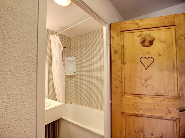 Charming Ski-In/Ski-Out Studio for 4 at Les Menuires - Carlines I 3 FR-1-178-346 - Les Menuires Bruyères