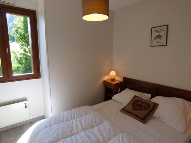 Ideal Location: 2-Room Apartment for 6 with Panoramic Piste Views FR-1-458-108 - Le Grand Bornand