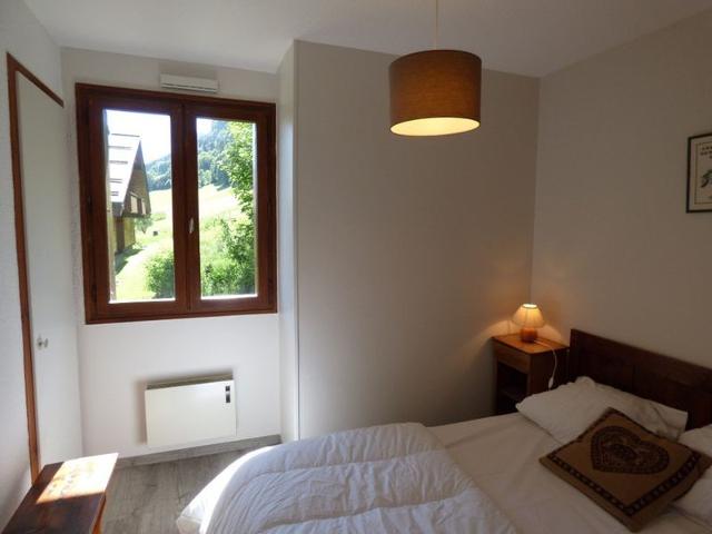 Ideal Location: 2-Room Apartment for 6 with Panoramic Piste Views FR-1-458-108 - Le Grand Bornand