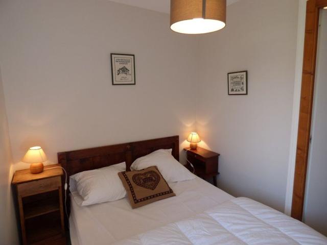 Ideal Location: 2-Room Apartment for 6 with Panoramic Piste Views FR-1-458-108 - Le Grand Bornand