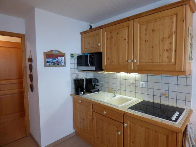 Modern 2BR + Mountain Alcove, 43m², Garage - Sleeps 6, Near Ski Slopes and Shops FR-1-458-142 - Le Grand Bornand