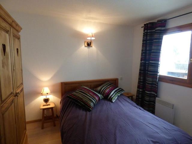 Modern 2BR + Mountain Alcove, 43m², Garage - Sleeps 6, Near Ski Slopes and Shops FR-1-458-142 - Le Grand Bornand