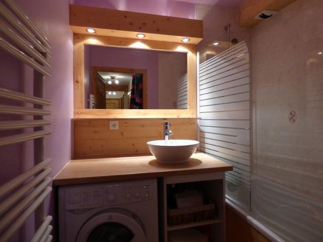 Modern 2BR + Mountain Alcove, 43m², Garage - Sleeps 6, Near Ski Slopes and Shops FR-1-458-142 - Le Grand Bornand